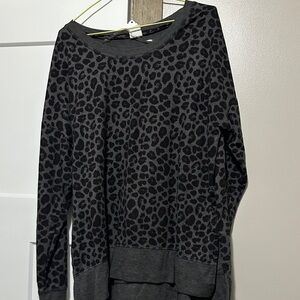 Avia Gray Leopard Print Top